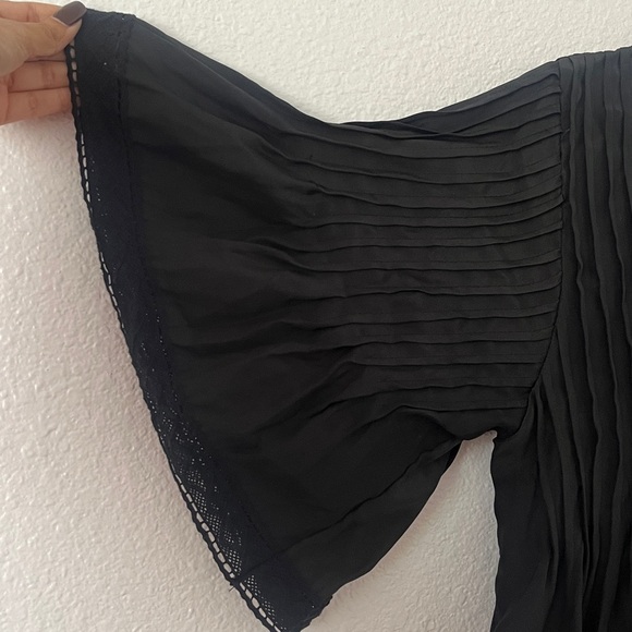 Natalie Martin Black V Neck Short Sleeve Silk Mini Dress Size Small - Picture 4 of 6